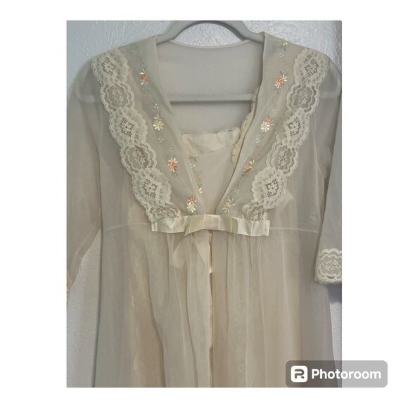 Vintage 1950s Shadowline Pale Yellow/Cream Long Gown Lingerie & Robe Size Small - Picture 6 of 12